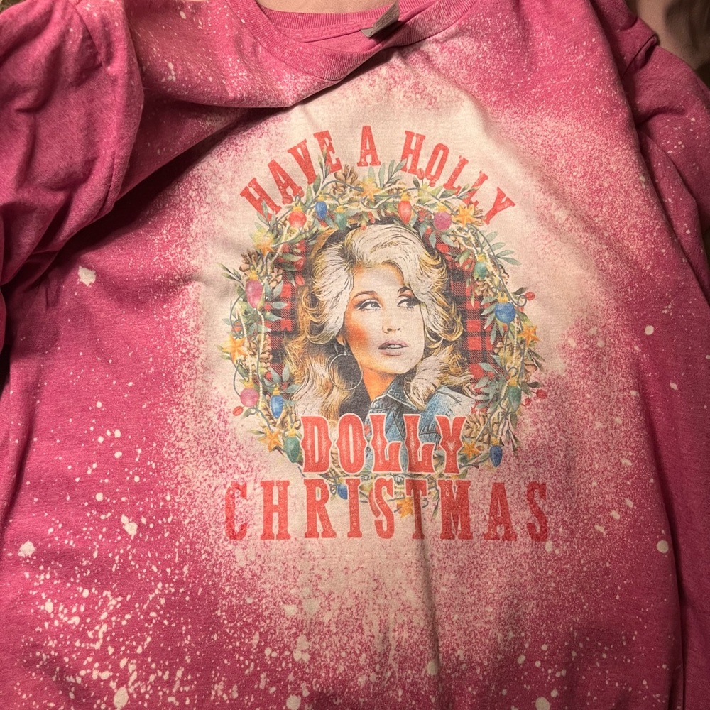 Pink 'Have a Holly Dolly Christmas' T Shirt and Mug